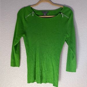 Chelsea & Theodore Bright Green Ribbed Long Sleeve Top with Zipper Accents